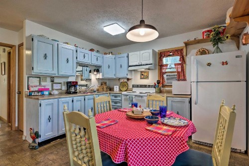 Charming Hendersonville Cottage with Porches and Views! - image 11