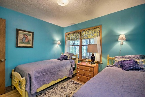 Charming Hendersonville Cottage with Porches and Views! - image 3