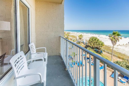 Hampton Inn Pensacola Beach - image 17