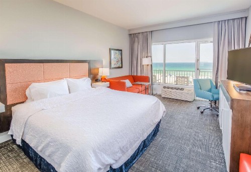 Hampton Inn Pensacola Beach - image 21