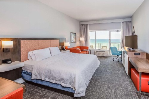 Hampton Inn Pensacola Beach - image 28