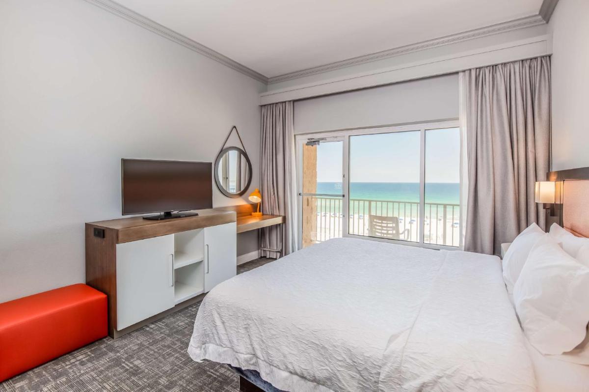 Hampton Inn Pensacola Beach - image 3