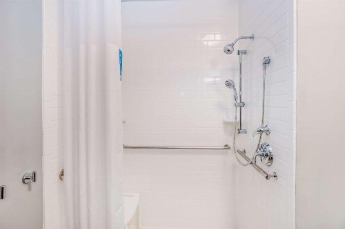 Hampton Inn Pensacola Beach - image 31