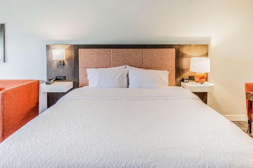 Hampton Inn Pensacola Beach - image 39