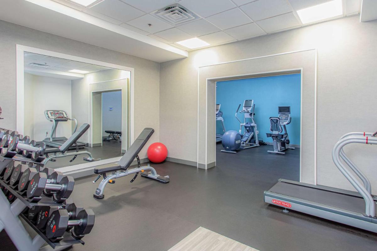 Hampton Inn Pensacola Beach - image 6