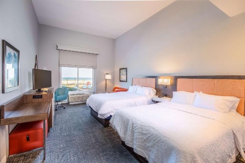Hampton Inn Pensacola Beach - image 9