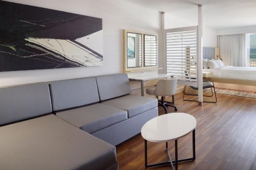 SpringHill Suites by Marriott Pensacola Beach - image 2