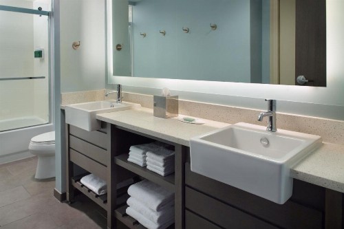 SpringHill Suites by Marriott Pensacola Beach - image 9