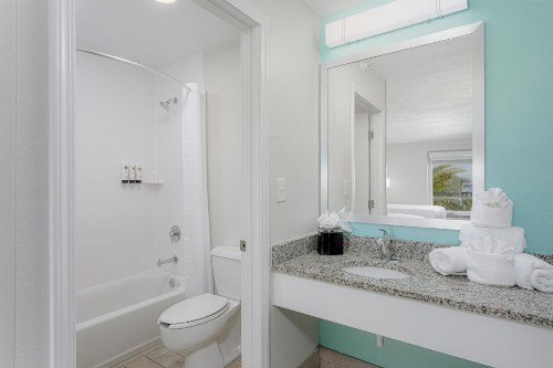 Surf & Sand Hotel - image 43