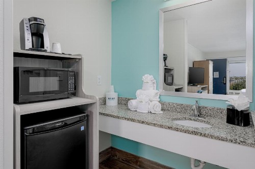 Surf & Sand Hotel - image 44