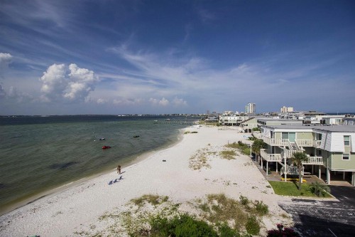 Bayview Beach Escape - image 11