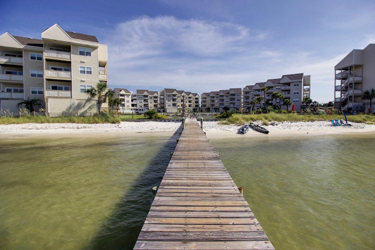 Bayview Beach Escape - image 6