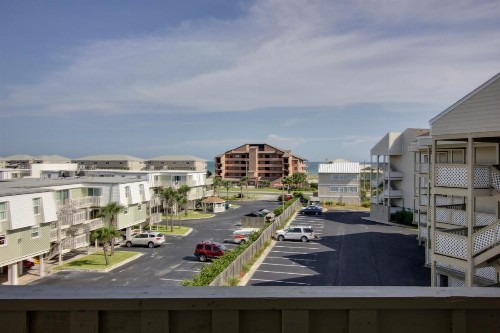 Bayview Beach Escape - image 9