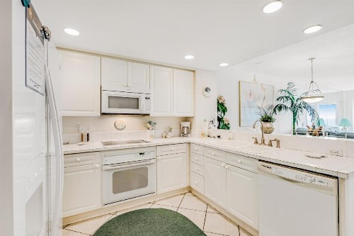 Beachy Beaut at Emerald Isle - image 12