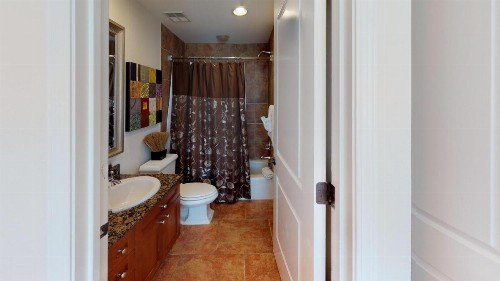Luxurious 2 BR Condo with Panoramic Ocean Views - image 37
