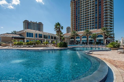 Luxurious 2 BR Condo with Panoramic Ocean Views - image 44
