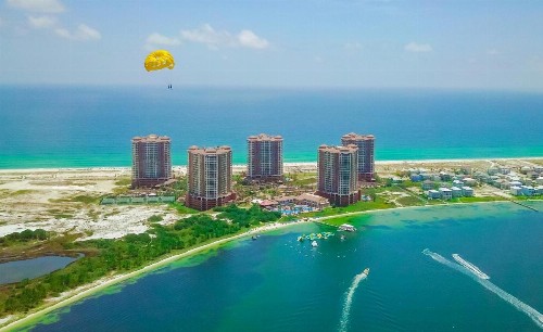 Luxurious 3 BR SkyHome with Panoramic Ocean Views and Steps From The Beach - image 3