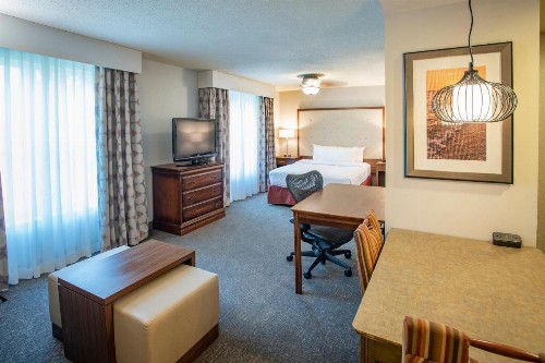 Homewood Suites by Hilton Pensacola Airport-Cordova Mall - image 7
