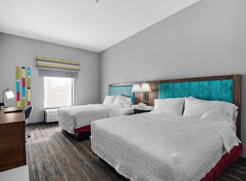 Hampton Inn & Suites Pensacola I-10 N at University Town Plaza - image 19