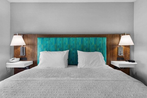 Hampton Inn & Suites Pensacola I-10 N at University Town Plaza - image 29