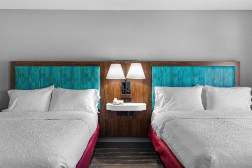 Hampton Inn & Suites Pensacola I-10 N at University Town Plaza - image 36