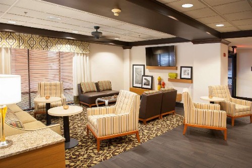 Hampton Inn Pensacola-Airport - image 11