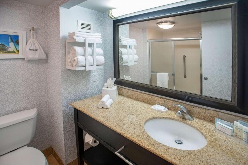 Hampton Inn Pensacola-Airport - image 12