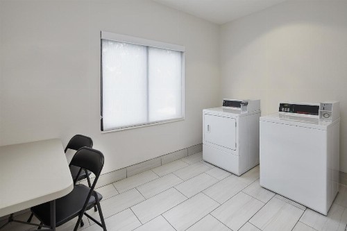 Holiday Inn Express Hotel & Suites Pensacola-West Navy Base an IHG Hotel - image 13