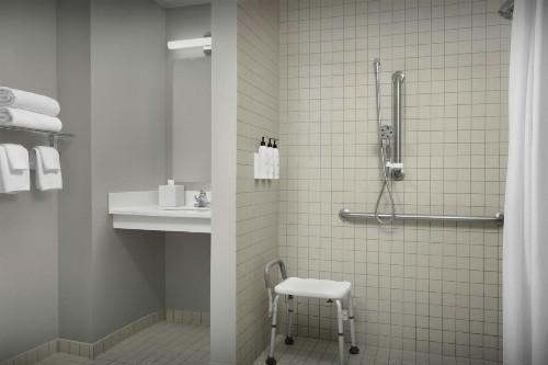TownePlace Suites Pensacola - image 9