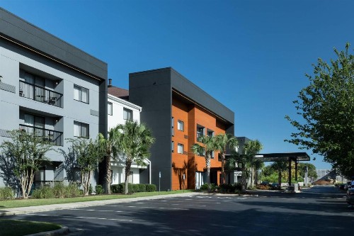 Courtyard by Marriott Pensacola - image 14