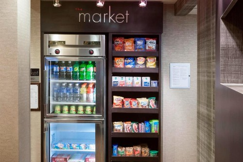 Courtyard by Marriott Pensacola - image 21