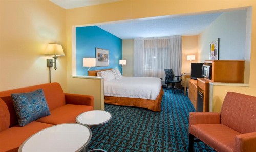 Fairfield Inn by Marriott Pensacola I-10 - image 9