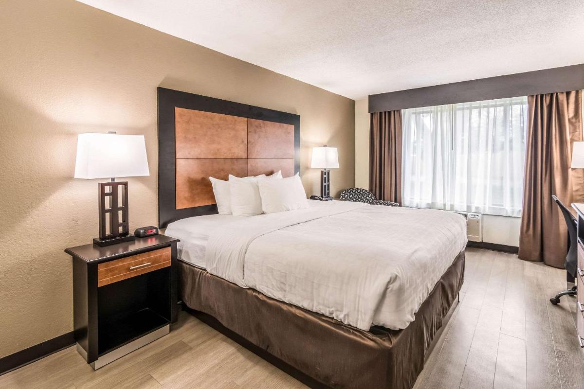Clarion Inn - image 7