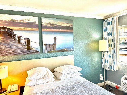 Days Inn by Wyndham Pensacola - Historic Downtown - image 14