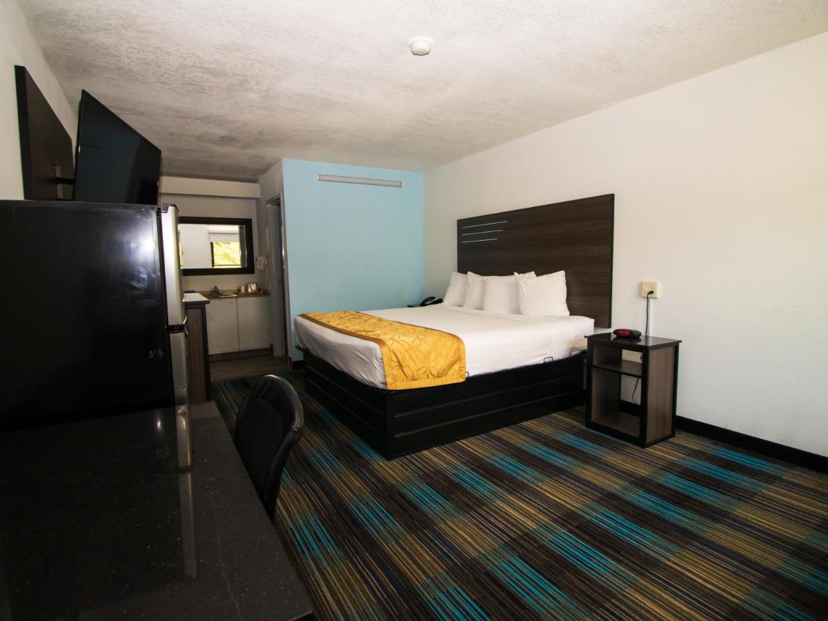 Sweet Dream Inn - University Park - image 2