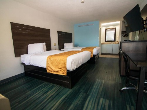 Sweet Dream Inn - University Park - image 4