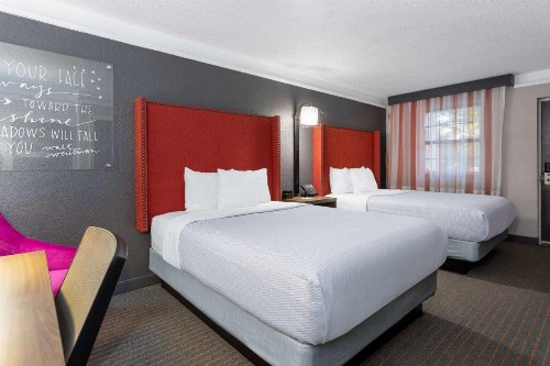 La Quinta Inn by Wyndham Pensacola - image 29