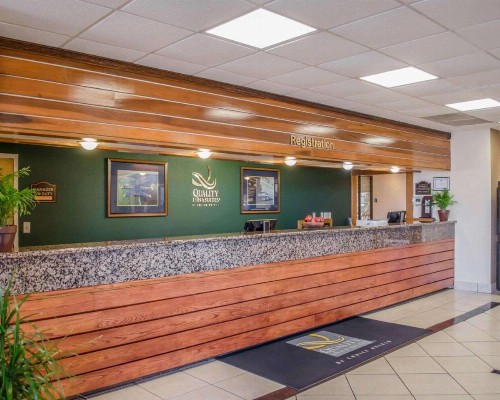 Quality Inn & Suites Pensacola Bayview - image 13