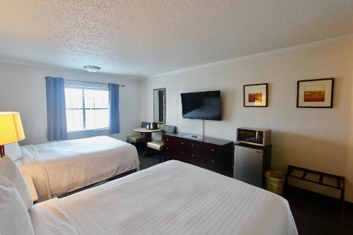 At Home Inn - Pensacola - image 32