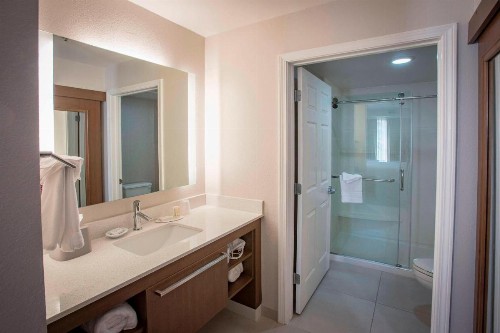 Residence Inn by Marriott Pensacola Downtown - image 13