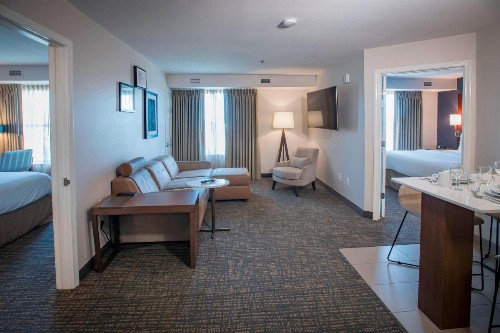 Residence Inn by Marriott Pensacola Downtown - image 9