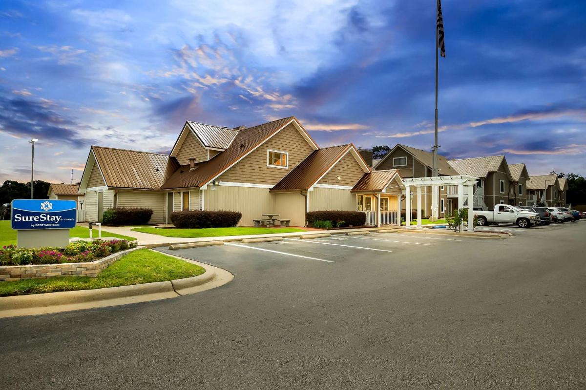 Mainstay Suites Pensacola - main image