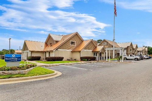 Mainstay Suites Pensacola - image 14
