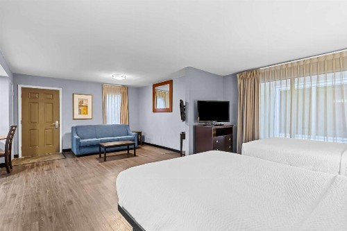 Mainstay Suites Pensacola - image 26