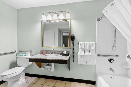 Mainstay Suites Pensacola - image 29