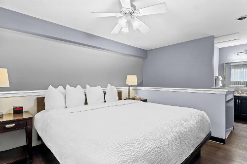 Mainstay Suites Pensacola - image 31