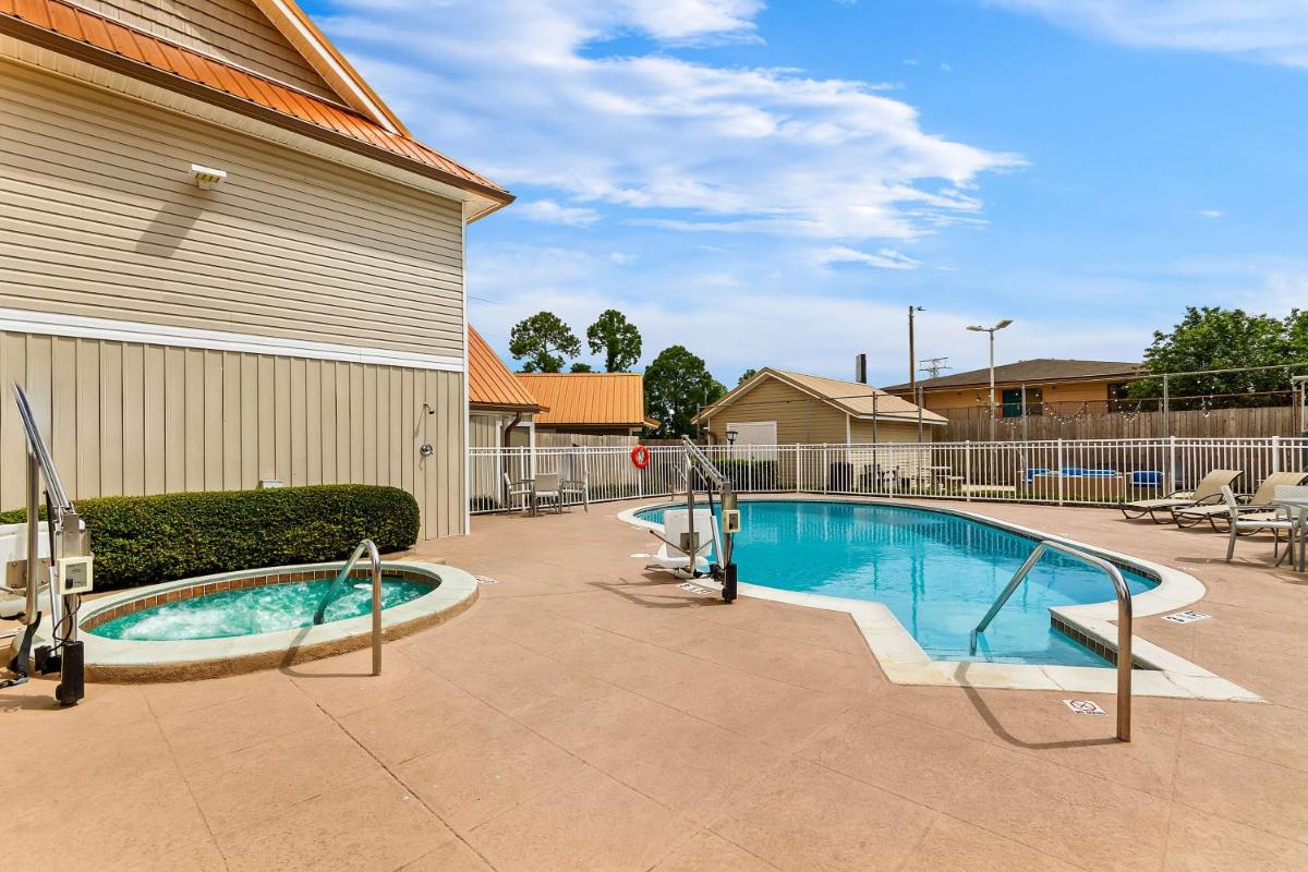 Mainstay Suites Pensacola - image 5