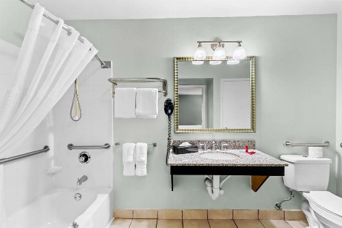 Mainstay Suites Pensacola - image 6