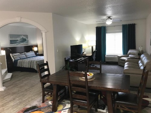 Hotel Pensacola Formerly Luxury Suites - image 44