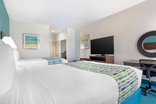 Best Western Plus Blue Angel Inn - image 10
